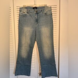 Ivanka Trump Jeans mini bootcut mid rise size 12